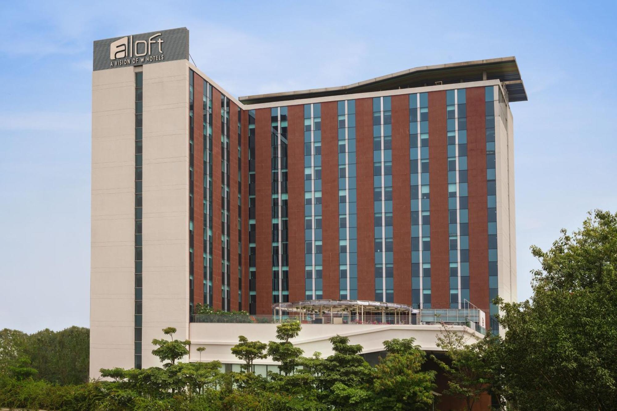 Aloft Bengaluru Outer Ring Road Hotel Exterior foto